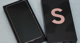Mint
													Samsung Galaxy S22 - Unlocked, Rose Gold, 256 GB, 8 GB, SM-S901U1, photo 4 of 10