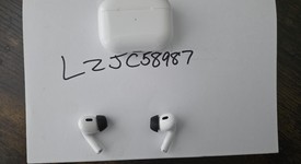 Used
													Apple AirPods Pro 2nd Gen - USB-C, photo 4 of 7