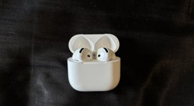 Used
													Apple AirPods 4th Gen - Active Noise Cancellation, photo 3 of 6