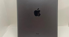 Mint
													Apple iPad 9th Gen - Unlocked, Gray, 256 GB, A2603, photo 2 of 6