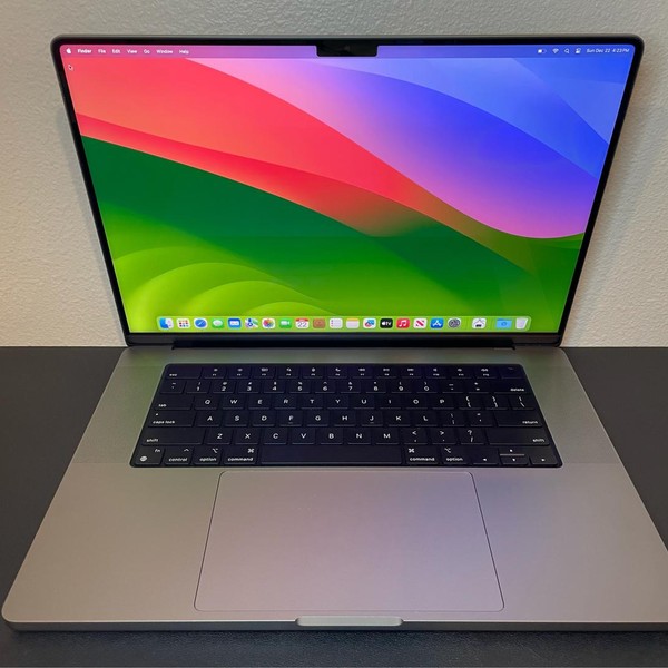 MacBook Pro 2023 - 16 inch - 512 GB, Gray, 32 GB, Apple M2 Max
