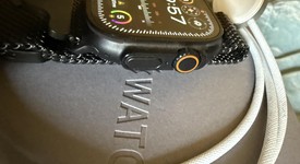 Mint
													Apple Watch Ultra 2 49mm - Unlocked, Black, A2986, photo 4 of 5