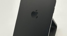 Mint
													Apple iPhone Air - Unlocked, Space Black, 256 GB, A3260, photo 3 of 5