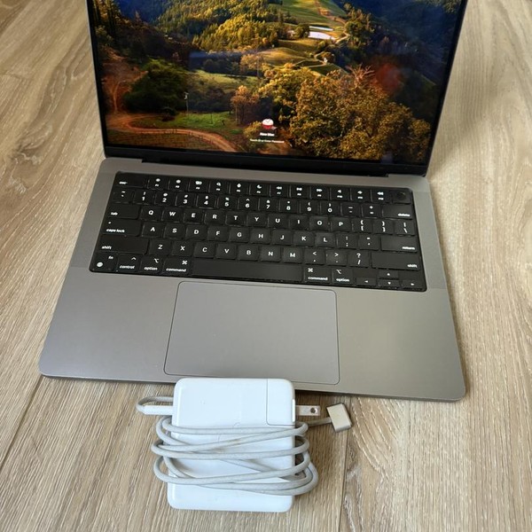 MacBook Pro 2021 - 14 inch - Apple M1 Pro 10-core, Silver, 1 TB, 16 GB