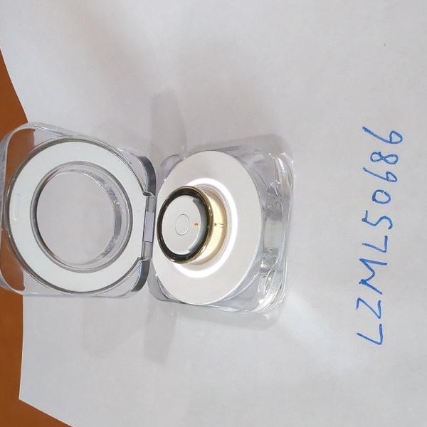 Samsung Galaxy Ring - Gold, Size 8