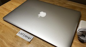 Good
													MacBook Air 2017 - 13" - I5, Silver, 128 GB, 8 GB, photo 4 of 5