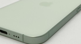 Fair
													Apple iPhone 15 - Unlocked, Green, 128 GB, A2846, photo 5 of 6