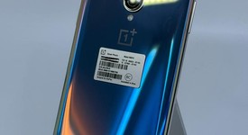 Mint
													OnePlus 8 - Unlocked, Glow, 256 GB, 12 GB, IN2015, photo 5 of 10