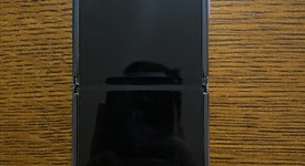 Good
													Samsung Galaxy Z Flip - AT&T, Purple, 256 GB, 8 GB, SM-F700U, photo 1 of 13