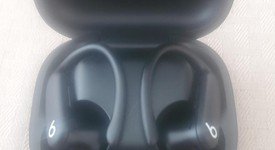 New
													Beats Powerbeats Pro 2 - Jet Black, photo 2 of 9