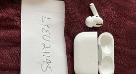 Used
													Apple AirPods Pro 1st Gen - Wireless Case, photo 2 of 11