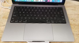 Good
													MacBook Pro 2021 - 14" - Apple M1 Pro 8-core, Gray, 512 GB, 16 GB, photo 2 of 6