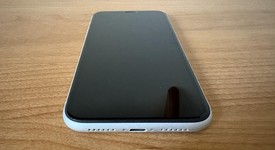 Good
													Apple iPhone Xr - Unlocked, White, 128 GB, A1984, photo 3 of 8