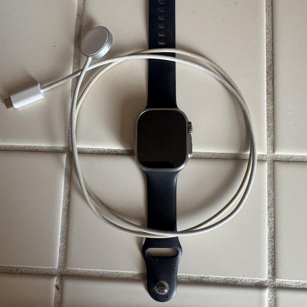 Apple Watch Ultra 2 49mm - Unlocked, Natural, A2986