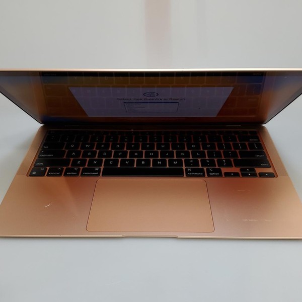 MacBook Air 2020 - 13 inch - 256 GB, Gold, 8 GB, Apple M1
