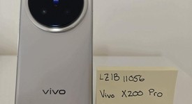 Mint
													Vivo X200 Pro - Unlocked Non-US, Titanium, 512 GB, 16 GB, photo 4 of 6