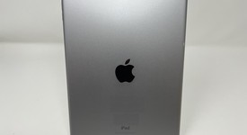 Mint
													Apple iPad Air 2 - Wi-Fi, Gray, 16 GB, photo 2 of 6