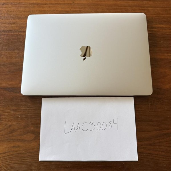 MacBook Pro 2020 - 13 inch - 256 GB, Silver, 16 GB, Apple M1