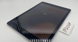 Good
													Apple iPad 5th Gen - Wi-Fi, Gray, 32 GB, A1822, photo 2 of 4