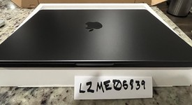 Mint
													MacBook Pro Late 2023 (M3) - 14" - Apple M3 Pro 11-core, Black, 512 GB, 36 GB, 14-core GPU, photo 3 of 9