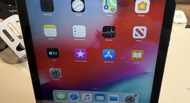 Good
													Apple iPad Air - Unlocked, Gray, 32 GB, photo 5 of 5