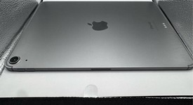 Mint
													Apple iPad Air 11" (M2) 2024 - Unlocked, Gray, 128 GB, A2903, photo 4 of 8