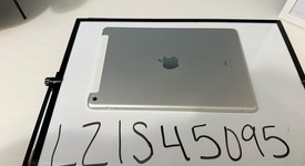 Mint
													Apple iPad 9th Gen - Verizon, Silver, 64 GB, A2603, photo 5 of 9