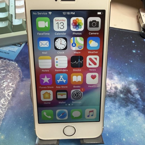 Apple iPhone 5S - Unlocked, 16 GB, Gold, A1533, GSM