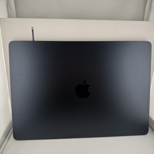 MacBook Air 2026 (M5) - 15 inch - 512 GB, Midnight, 16 GB, Apple M5 10-Core (10-core GPU)