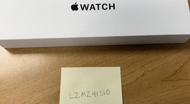 New
													Apple Watch SE 2nd Gen 40mm - AT&T, Midnight, A2726 - Cellular, Aluminum, photo 2 of 2