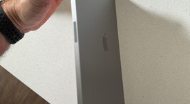 Good
													Apple iPad Pro 12.9" 6th Gen 2022 - Unlocked, Gray, 256 GB, photo 2 of 8