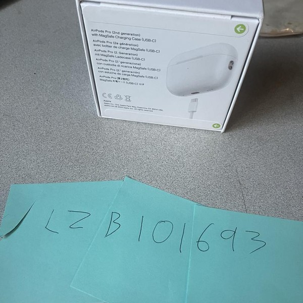 Apple AirPods Pro 2 - USB-C