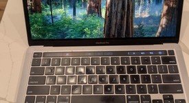 Good
													MacBook Pro 2020 - 13" - I5, Gray, 256 GB, 16 GB, photo 5 of 12