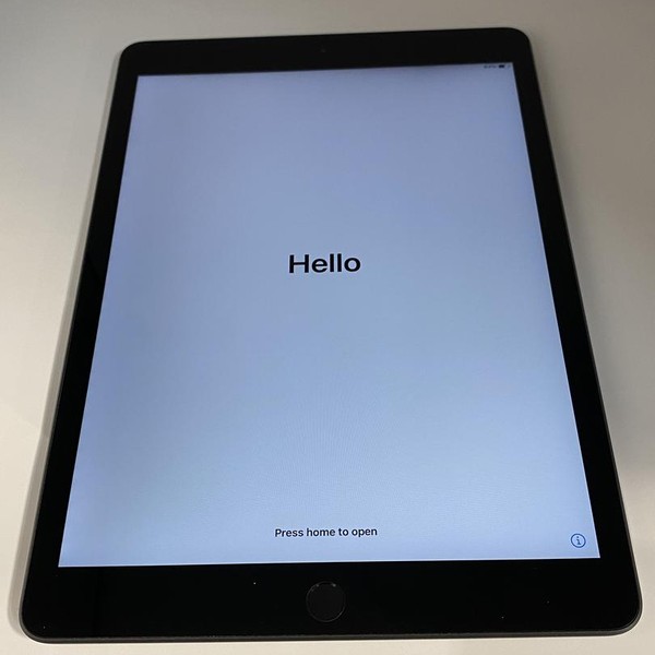 Apple iPad (7th Gen) - Wi-Fi, 32 GB, Gray, A2197