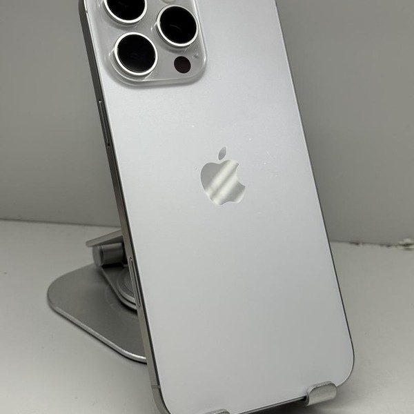 Apple iPhone 16 Pro Max - Unlocked, 256 GB, White, A3084