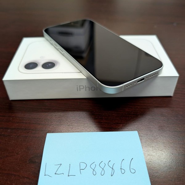 Apple iPhone 17 - Unlocked, 256 GB, White, A3258