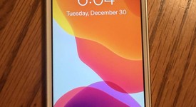 Good
													Apple iPhone SE 1st Gen 2016 - Unlocked, Gold, 64 GB, A1662, photo 2 of 4