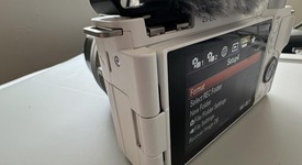 Mint
													Sony ZV-E10 - White, photo 5 of 14