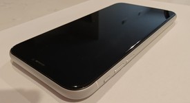 Fair
													Apple iPhone Xr - Unlocked, White, 64 GB, A1984, photo 3 of 14