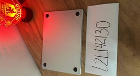 Good
													MacBook Air 2022 - 13" - Apple M2, Silver, 2 TB, 24 GB, photo 4 of 9