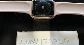 Mint
													Apple Watch SE 1st Gen 44mm - Gold, A2352 - GPS, Aluminum, photo 2 of 6