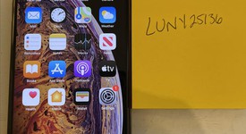 Good
													Apple iPhone Xs Max - Unlocked, Gold, 256 GB, A1921, photo 5 of 6