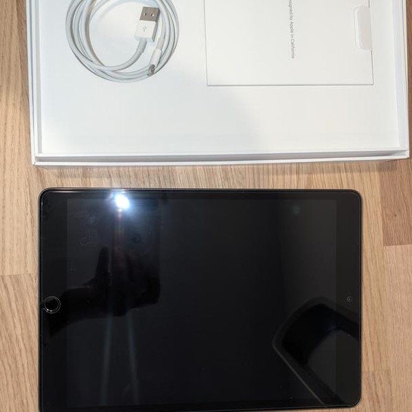 Apple iPad 7th Gen - Wi-Fi, Gray, 128 GB, A2197