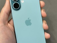 Apple iPhone 16
