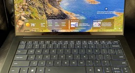 Mint
													Lenovo Yoga Laptop, photo 4 of 11