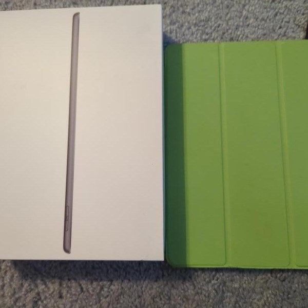 Apple iPad (9th Gen) - Wi-Fi, 64 GB, Gray, A2602