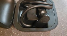 Used
													Beats Powerbeats Pro - Black, photo 3 of 6