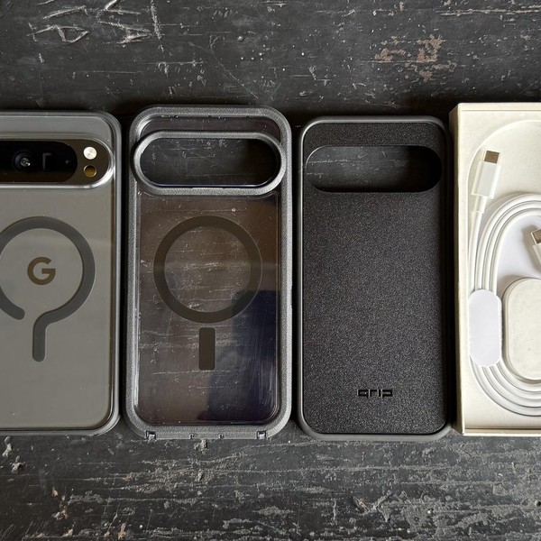 Google Pixel 10 Pro XL - Unlocked, Obsidian, 512 GB, GUL82