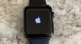 Good
													Apple Watch Series 3 42mm - Gray, A1859, Aluminum - GPS, photo 4 of 9