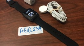 Good
													Apple Watch 1st Gen 42mm - Gray, 8 GB, A1554, Sport, photo 4 of 4